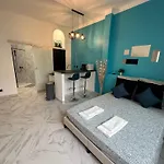 La Maison De Julia Menton Studio Bleute